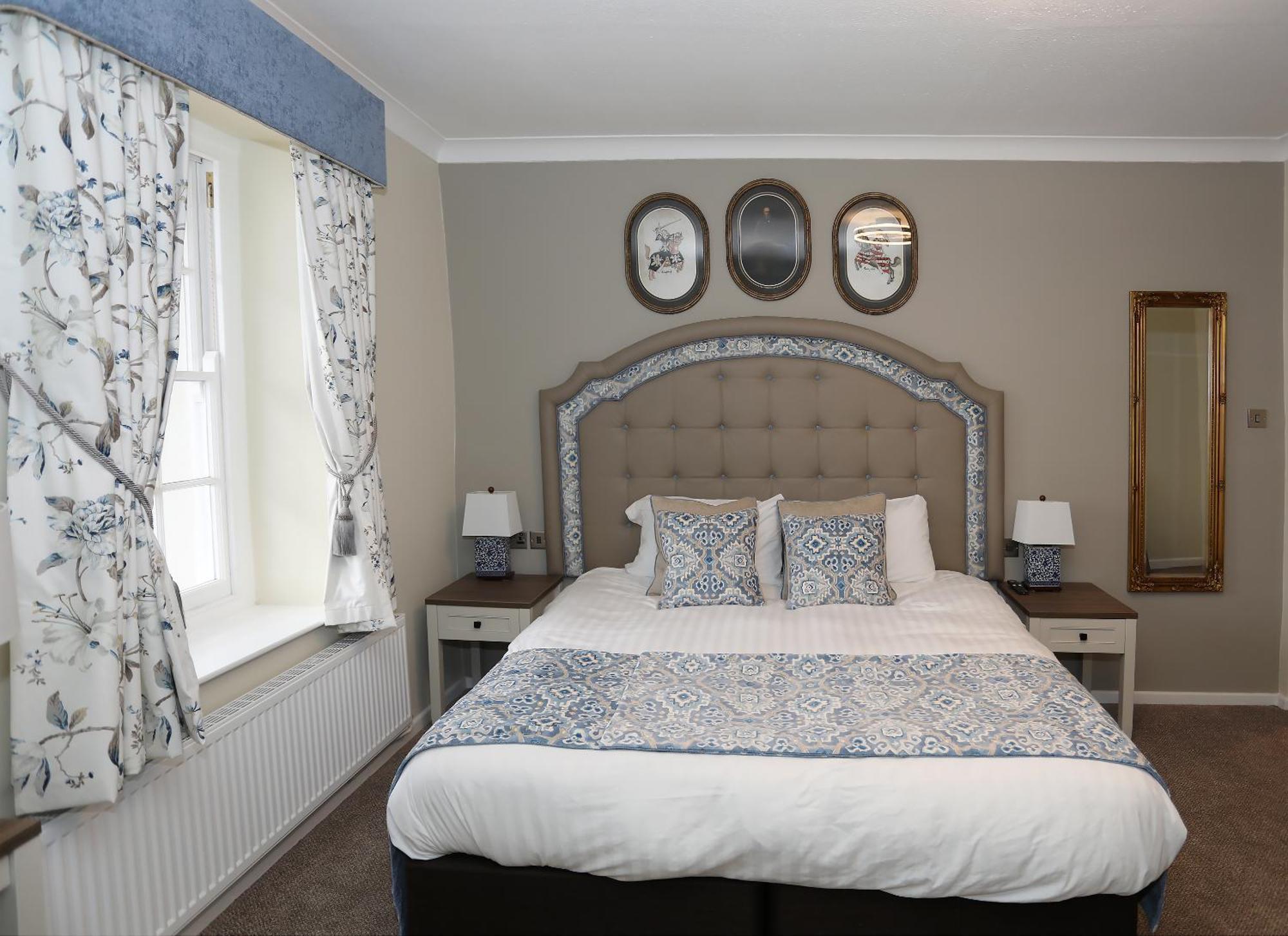 The Castle Of Brecon Hotel, Brecon, Powys Ngoại thất bức ảnh