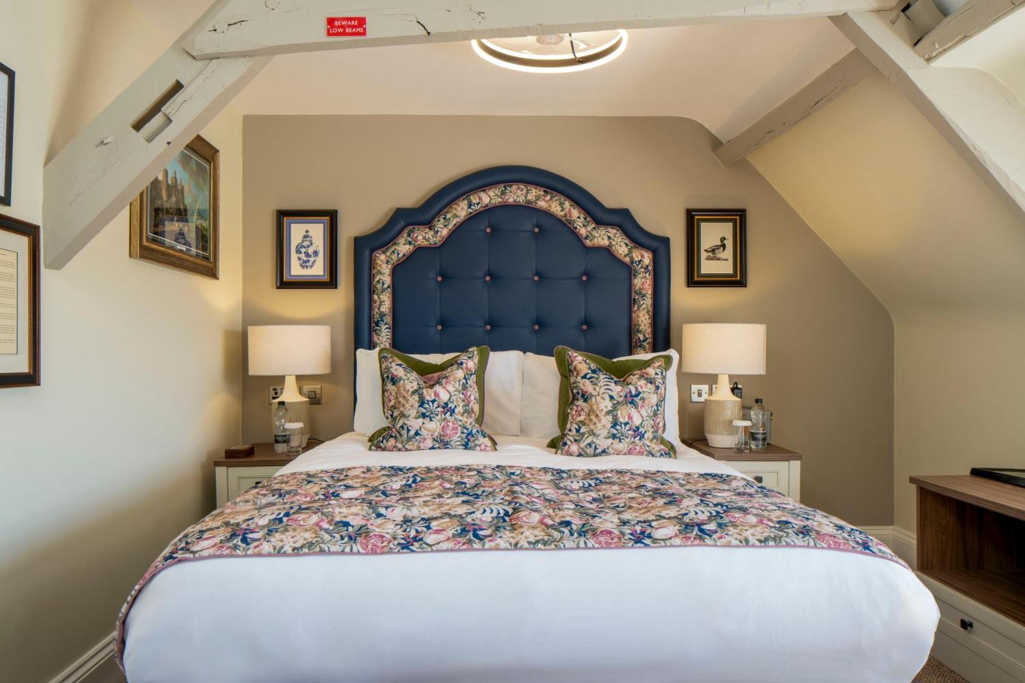 The Castle Of Brecon Hotel, Brecon, Powys Ngoại thất bức ảnh