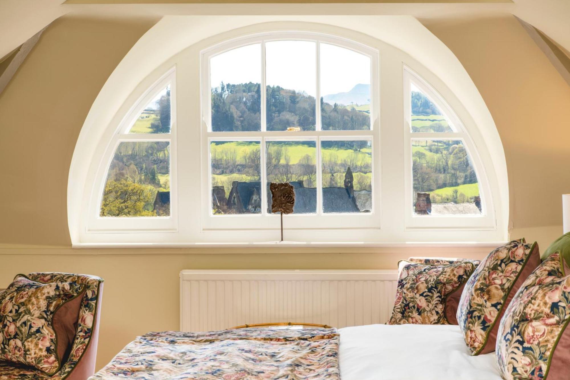 The Castle Of Brecon Hotel, Brecon, Powys Ngoại thất bức ảnh