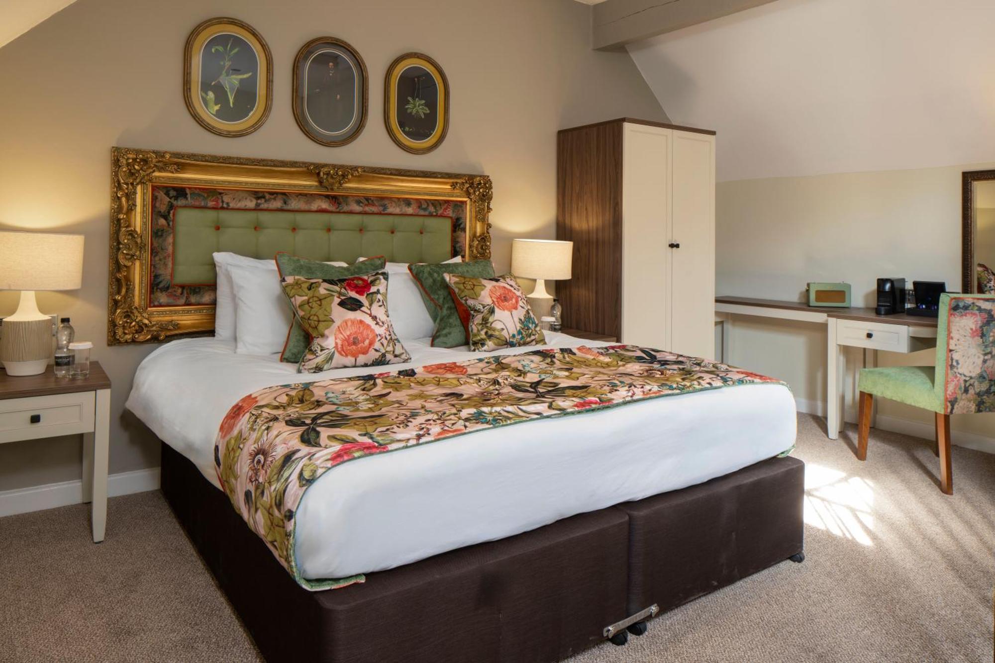 The Castle Of Brecon Hotel, Brecon, Powys Ngoại thất bức ảnh