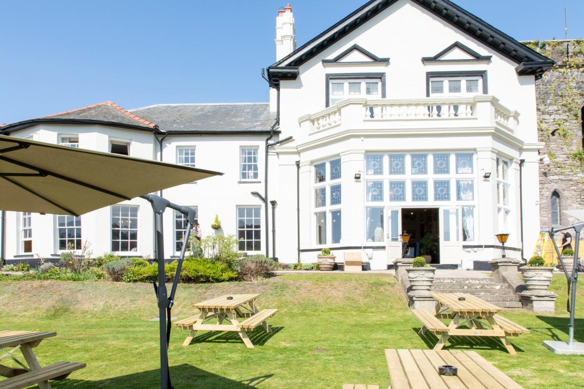 The Castle Of Brecon Hotel, Brecon, Powys Ngoại thất bức ảnh