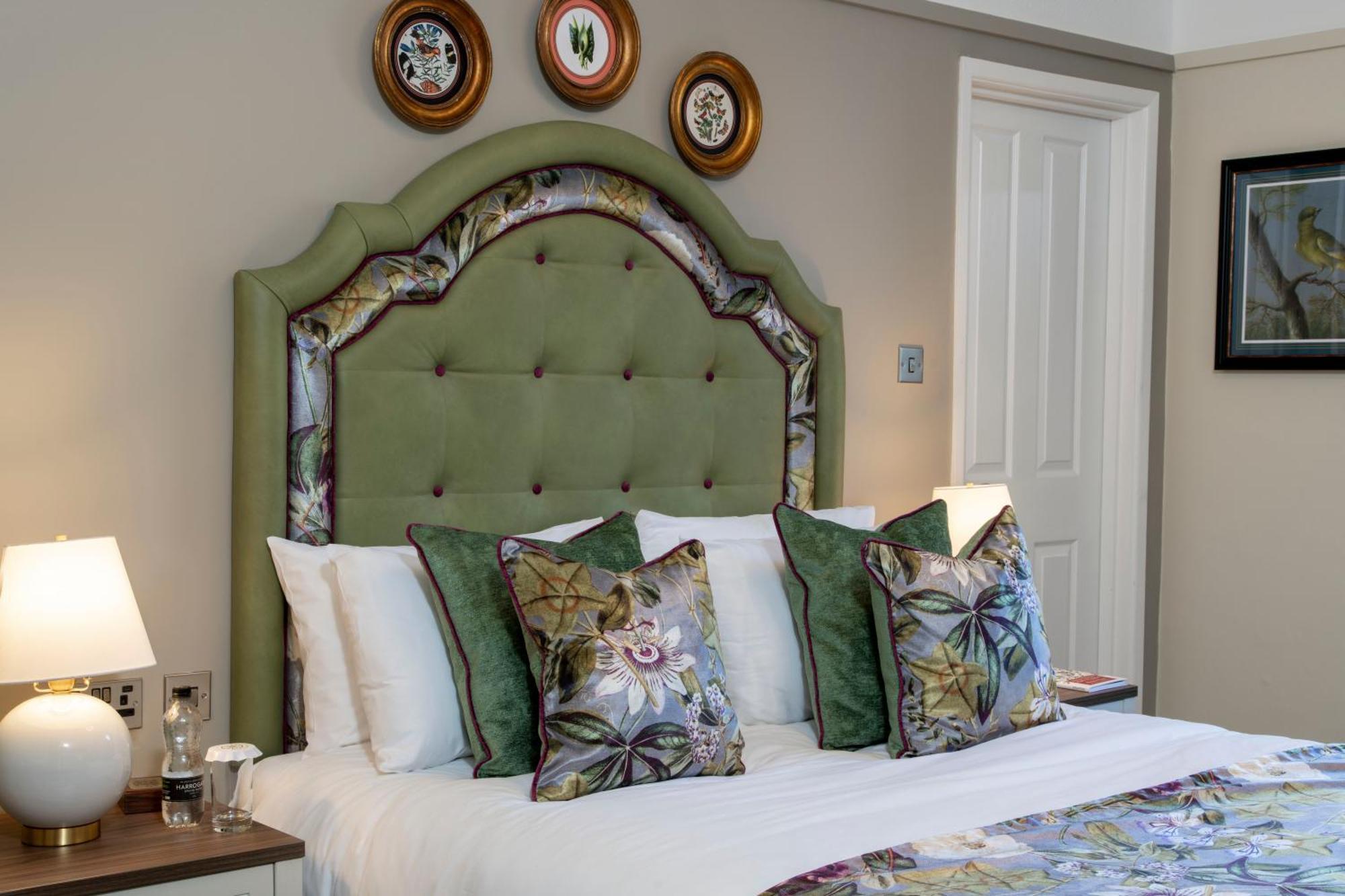 The Castle Of Brecon Hotel, Brecon, Powys Ngoại thất bức ảnh